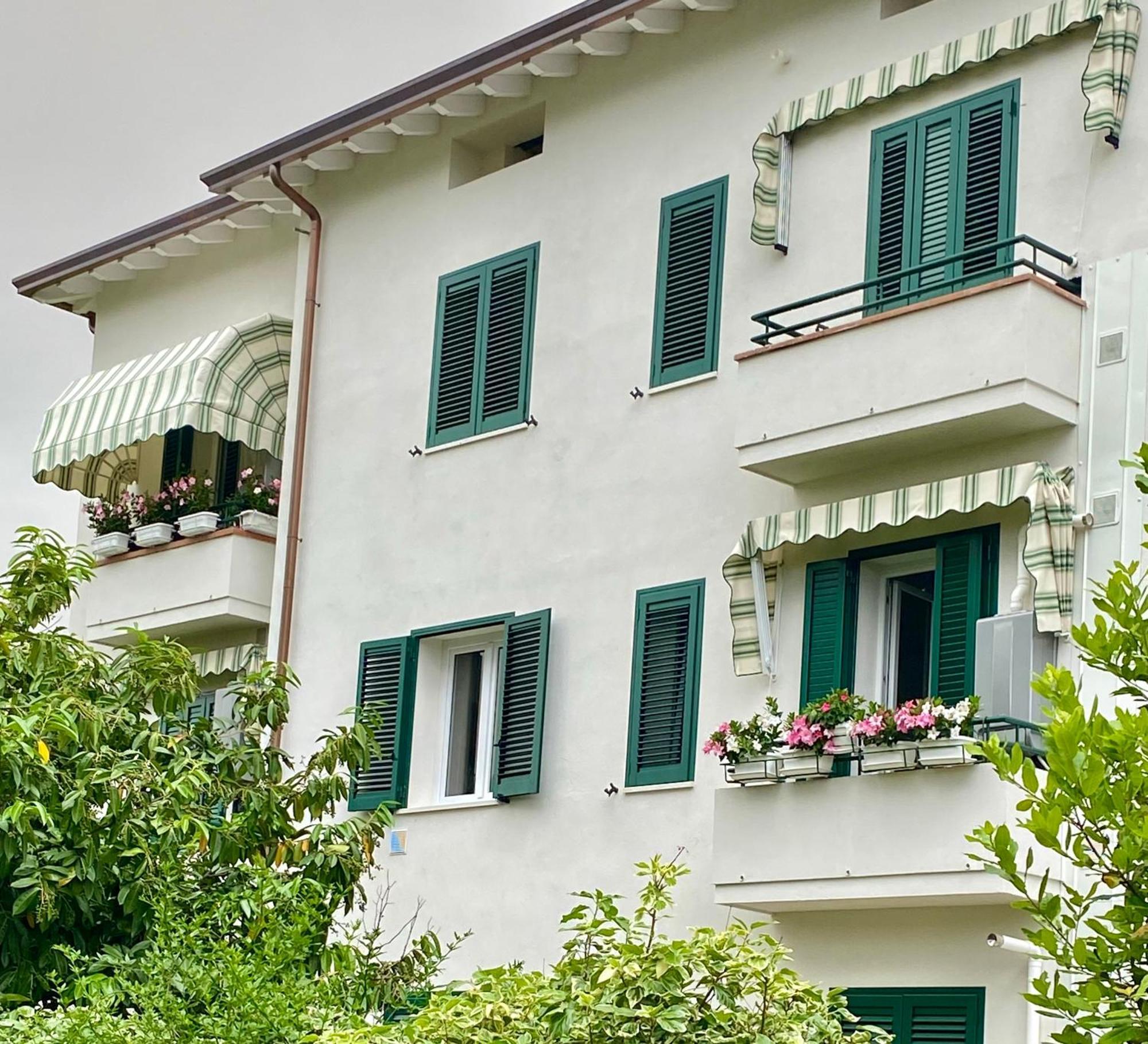 Domus Zoe Apartman Forte dei Marmi Kültér fotó